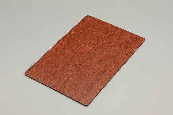 4mm वुड ग्रेन PVDF एल्यूमीनियम कम्पोजिट पैनल 1220×2440mm बाहरी फ़साड क्लैडिंग के लिए