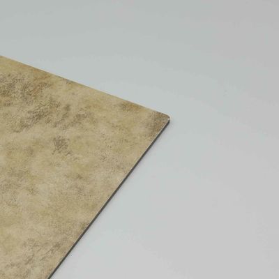 खरोंच प्रतिरोधी संगमरमर बाहरी दीवारें और आंतरिक मुखौटा सजावटी एसीपी शीट आवरण एल्यूमीनियम मिश्रित पैनल निर्माण सामग्री