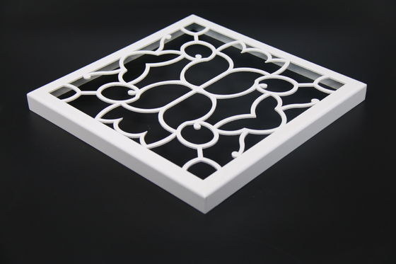 सफेद संक्षारण प्रतिरोधी और विरोधी स्थैतिक बाहरी दीवार एल्यूमीनियम फनीर पैनल बोर्ड धातु पैनलों का उपयोग