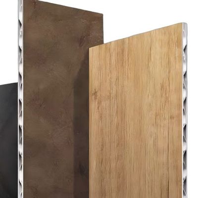 बाहरी और आंतरिक छत और दीवार के आवरण के उन्नयन के लिए 4 मिमी औद्योगिक ग्रेड एल्यूमीनियम 3 डी पैनल अग्नि सुरक्षा